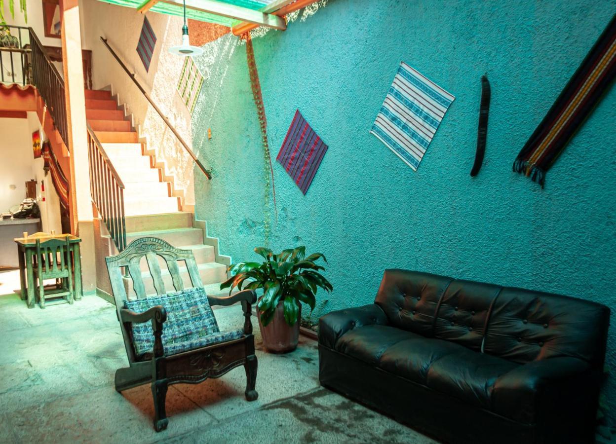 Victorias Hotel Panajachel Luaran gambar