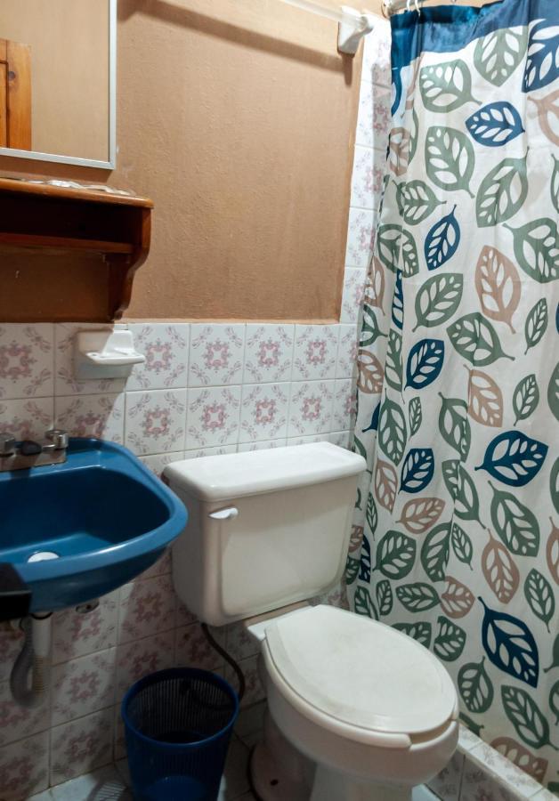 Victorias Hotel Panajachel Luaran gambar