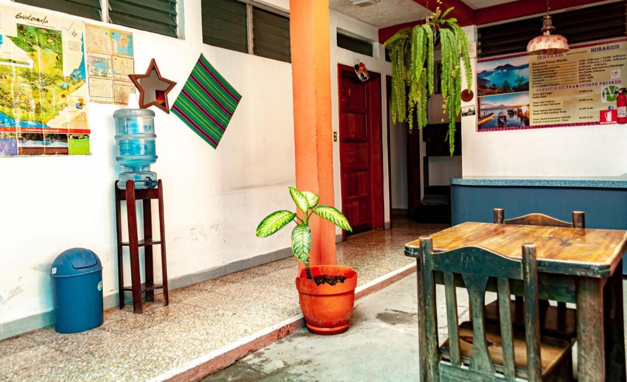 Victorias Hotel Panajachel Luaran gambar